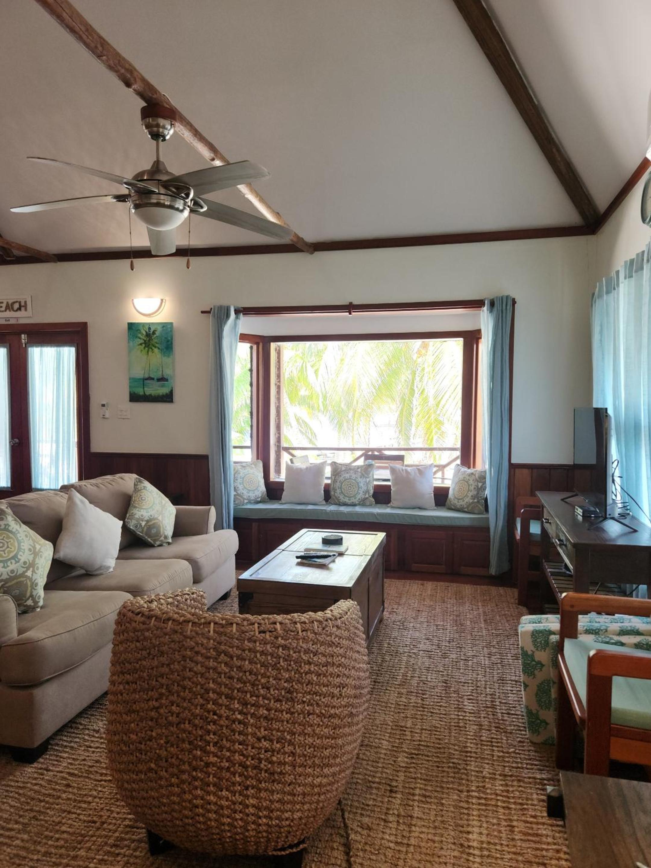 Dolphin Dreams Villa B3