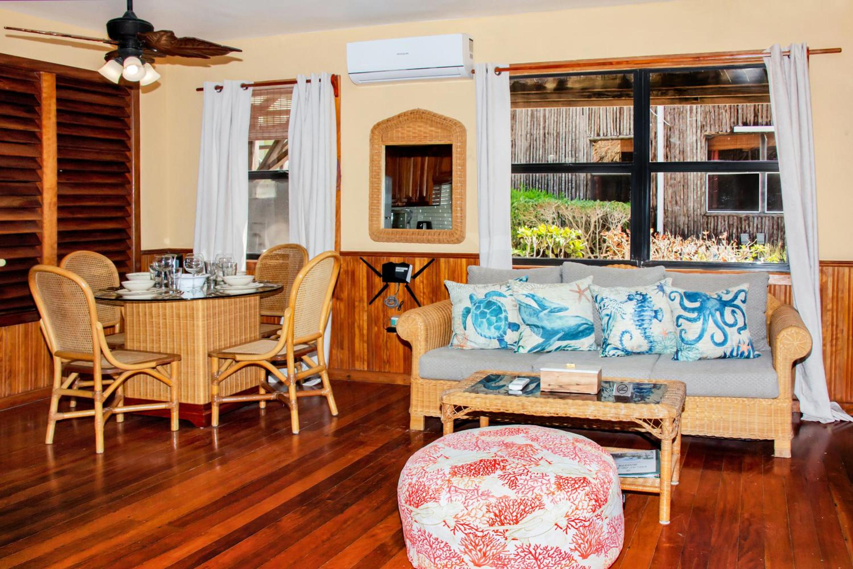 Reef's Villa D1