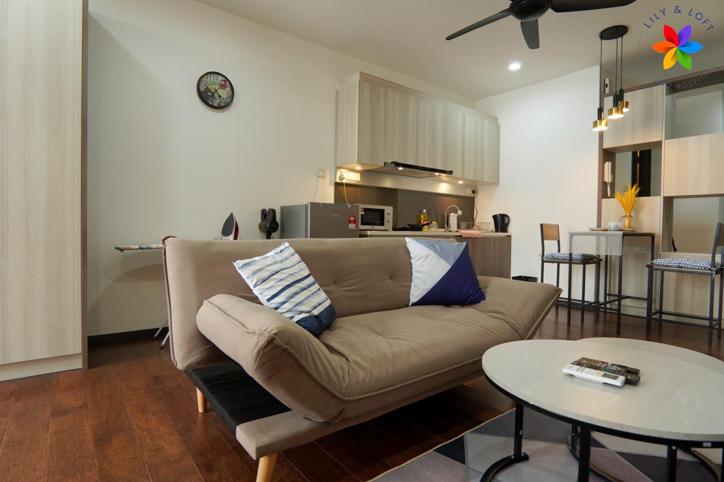 Lily and Loft - Queensville @ Kuala Lumpur - Netflix