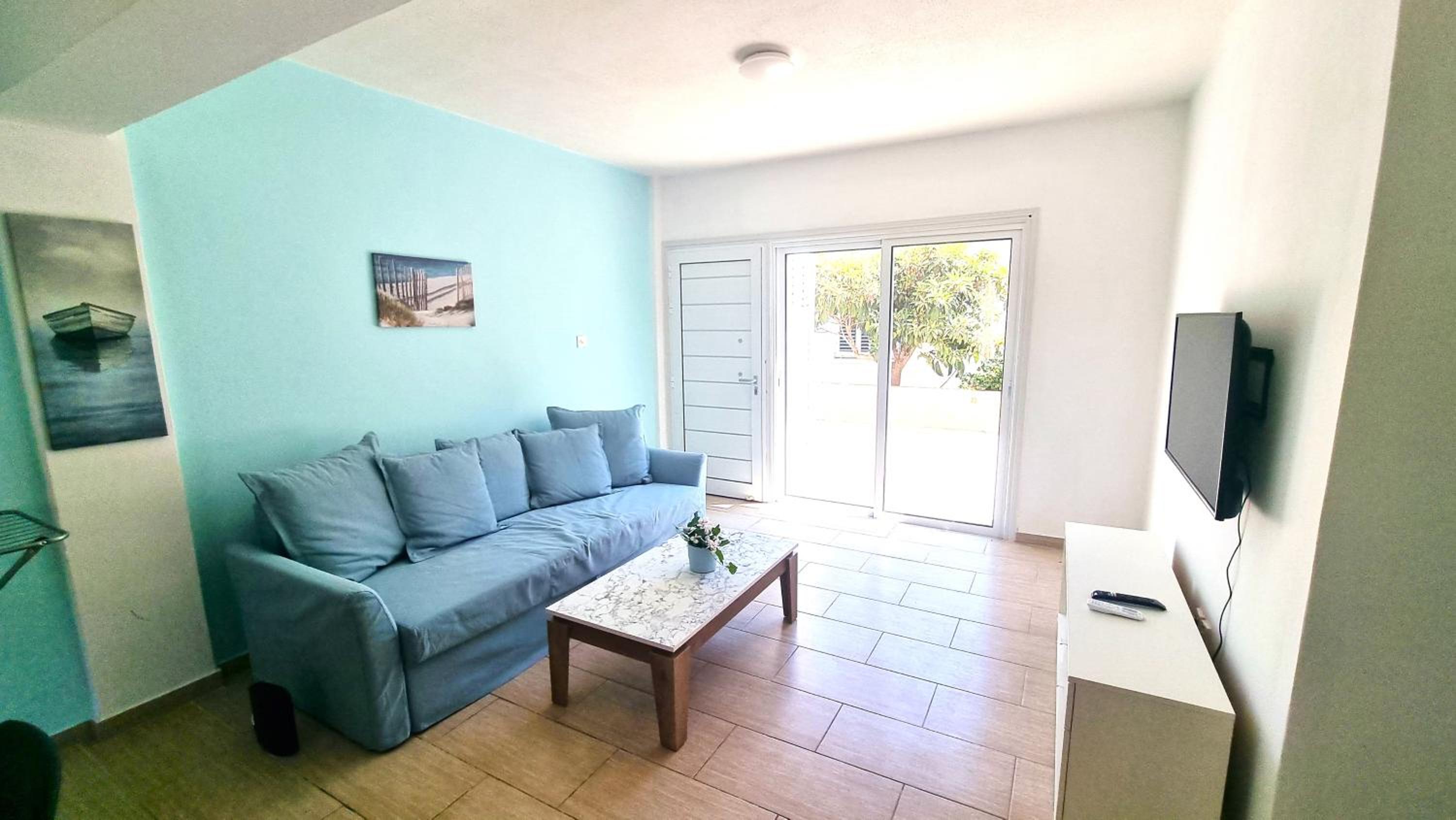 Dream Escape Apt 1 - 6 min walk to Kastella Beach!