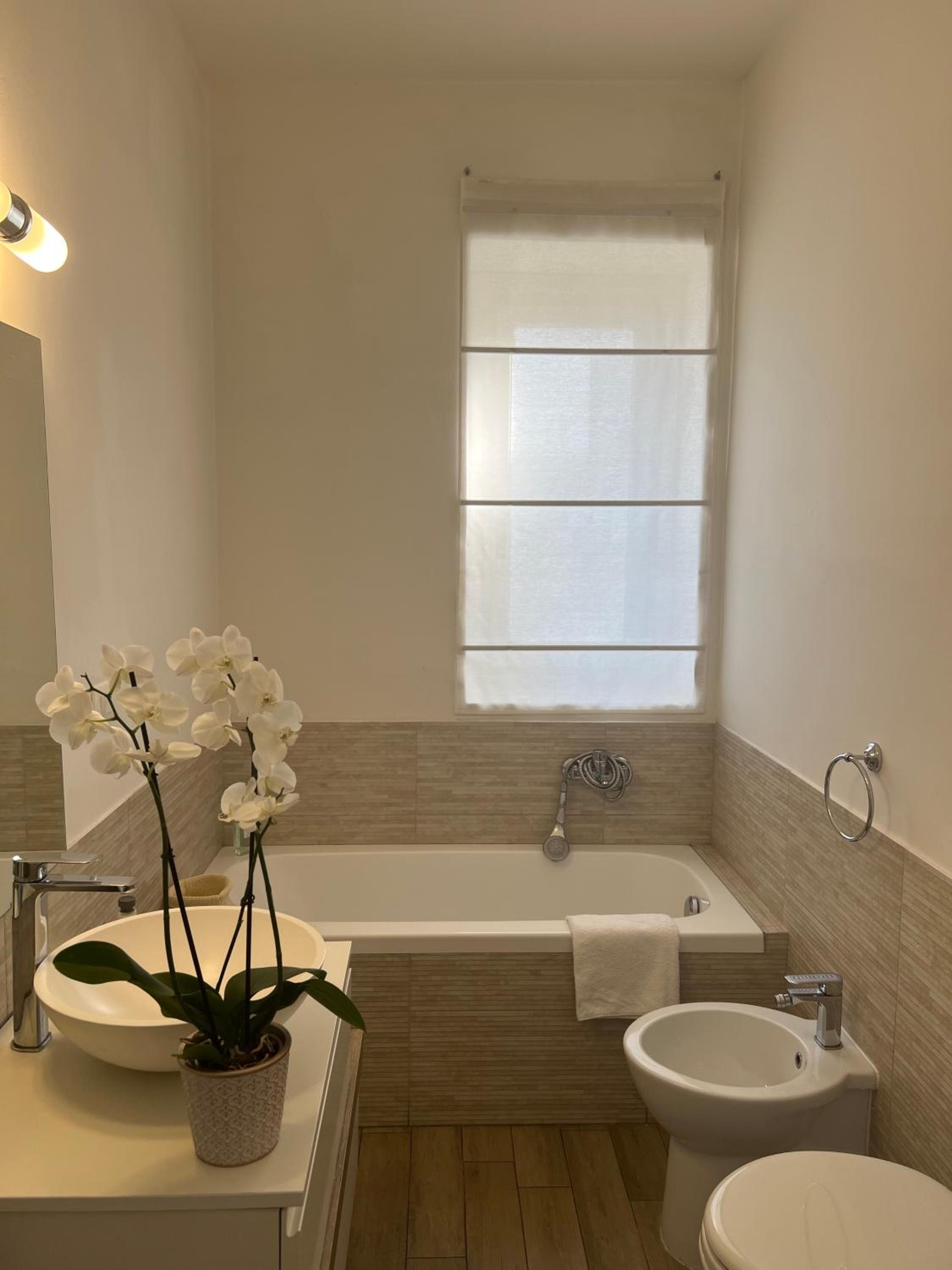 Santa Rosa Florence Apartments 3 Bedrooms - Private Parking