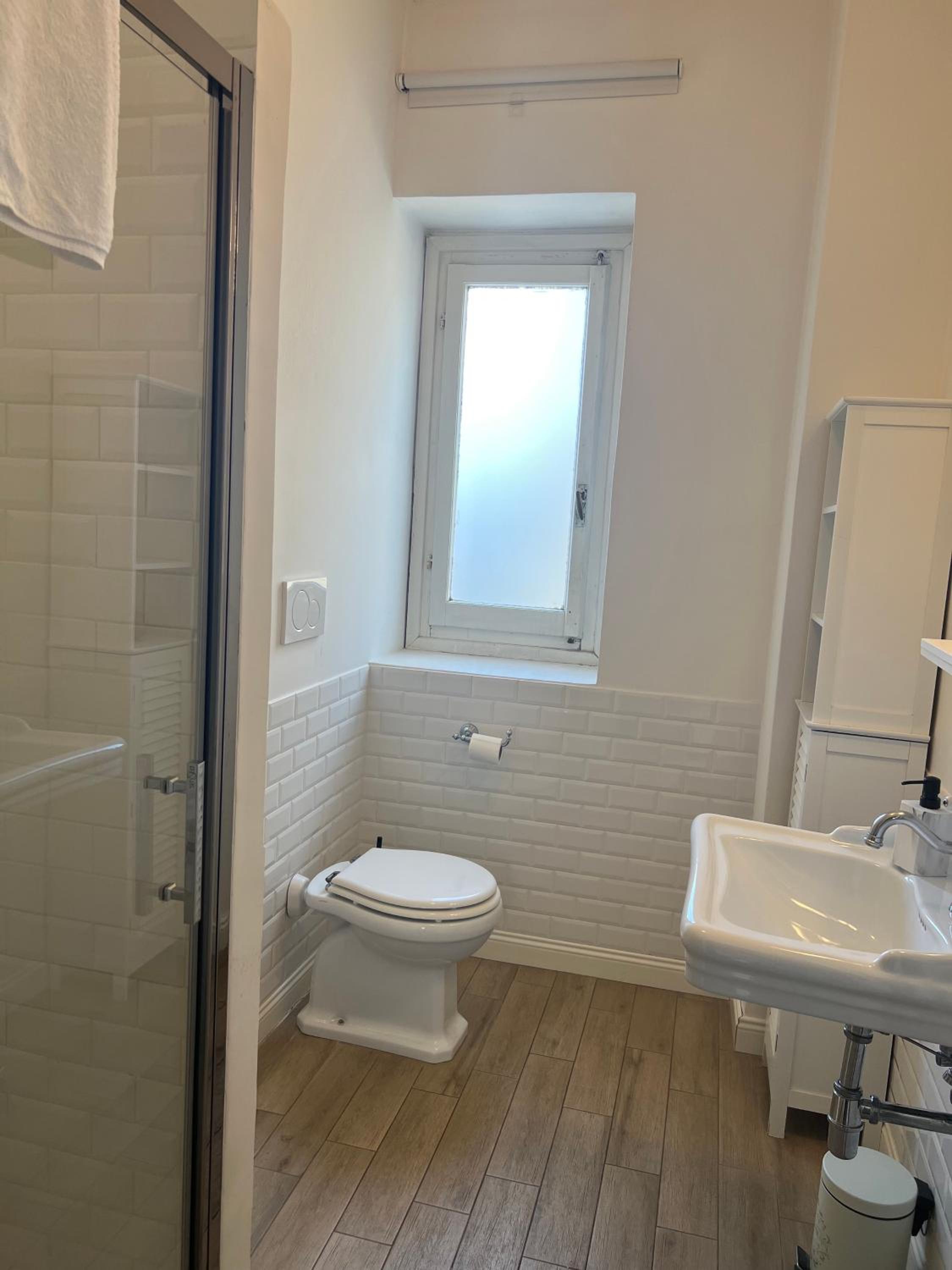 Santa Rosa Florence Apartments 3 Bedrooms - Private Parking