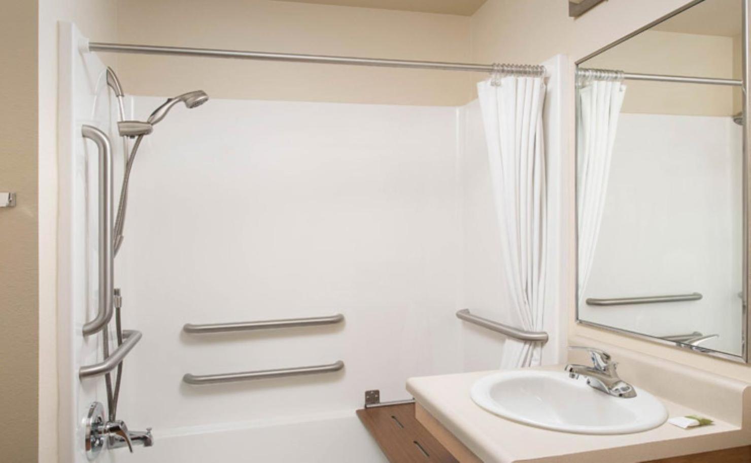 Sioux Falls Vacations - WoodSpring Suites Sioux Falls - Property Image 3