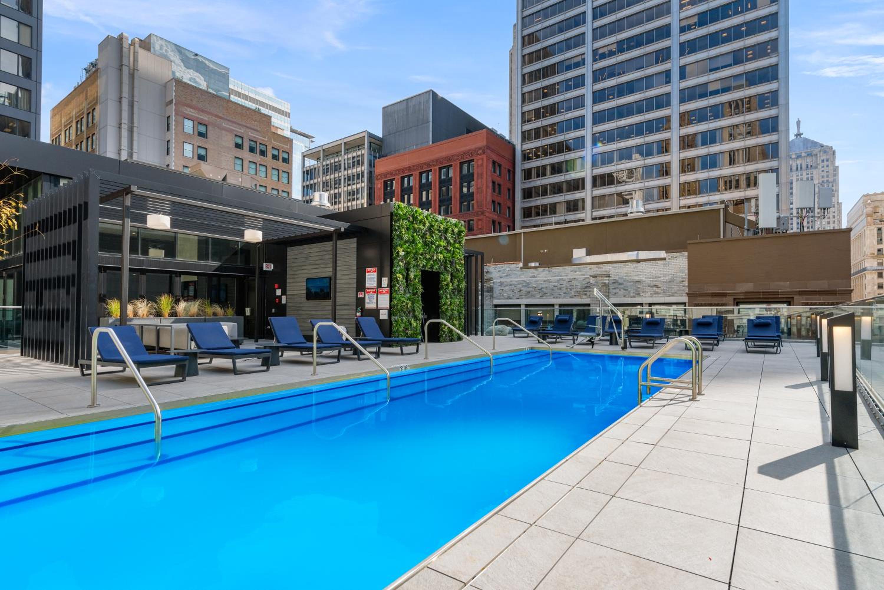 Experience Downtown Chicago at Millennium - Luxury Apartments in The Loop