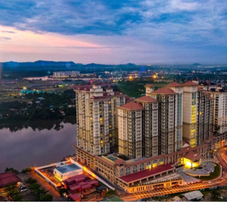 Kuching Riverine Diamond Resort