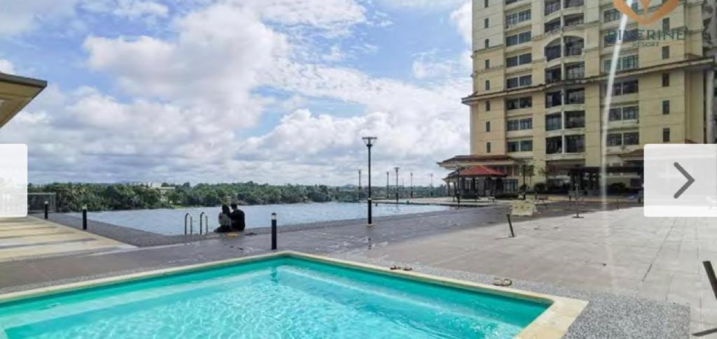 Kuching Riverine Diamond Resort