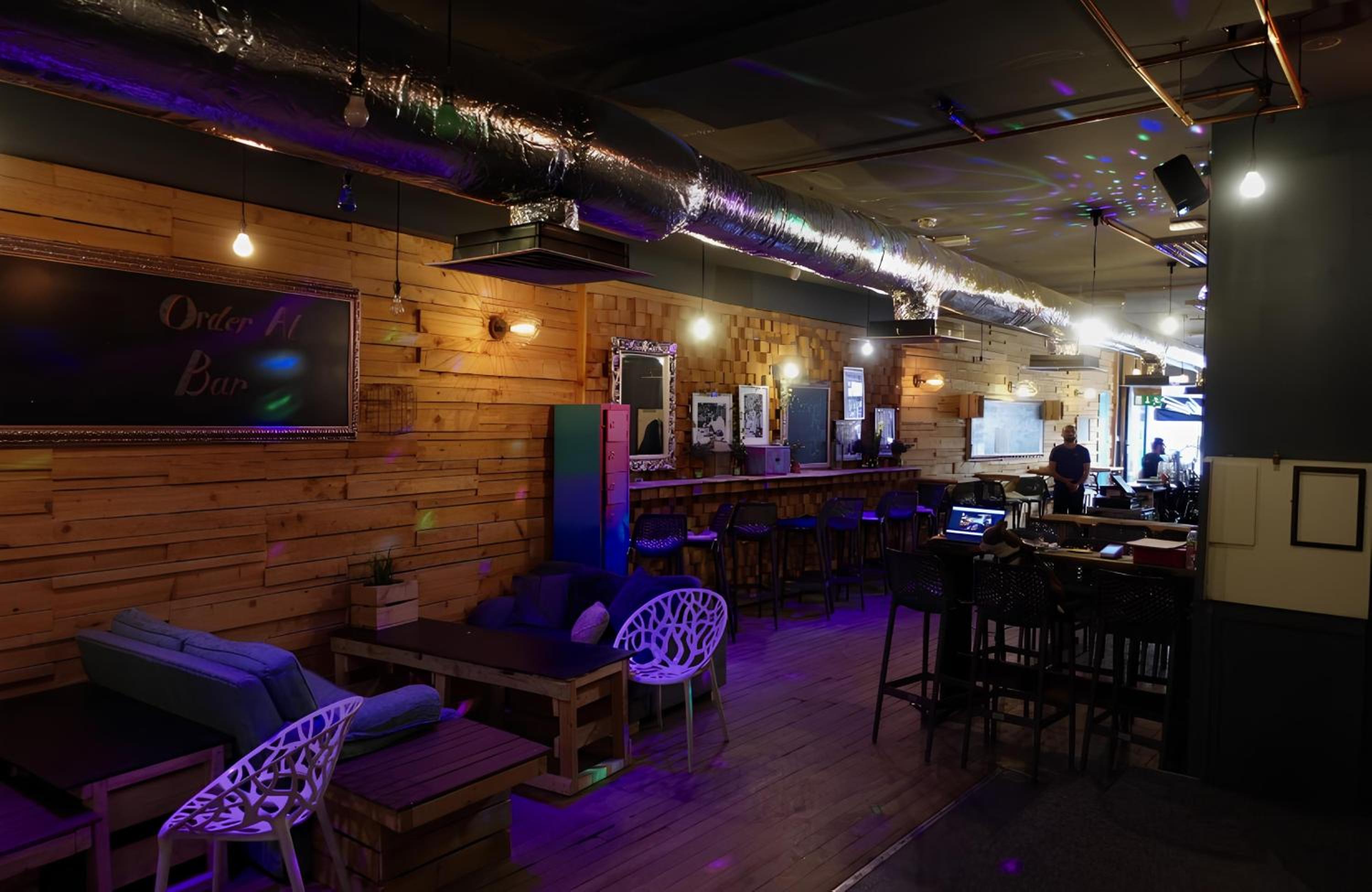 lounge