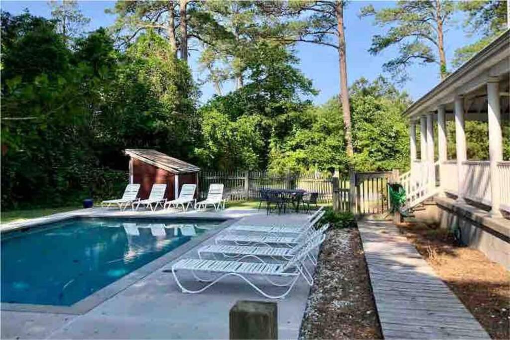 Saddle Beach Chesapeake Waterfront Estate w/Pool, Private Beach view 5