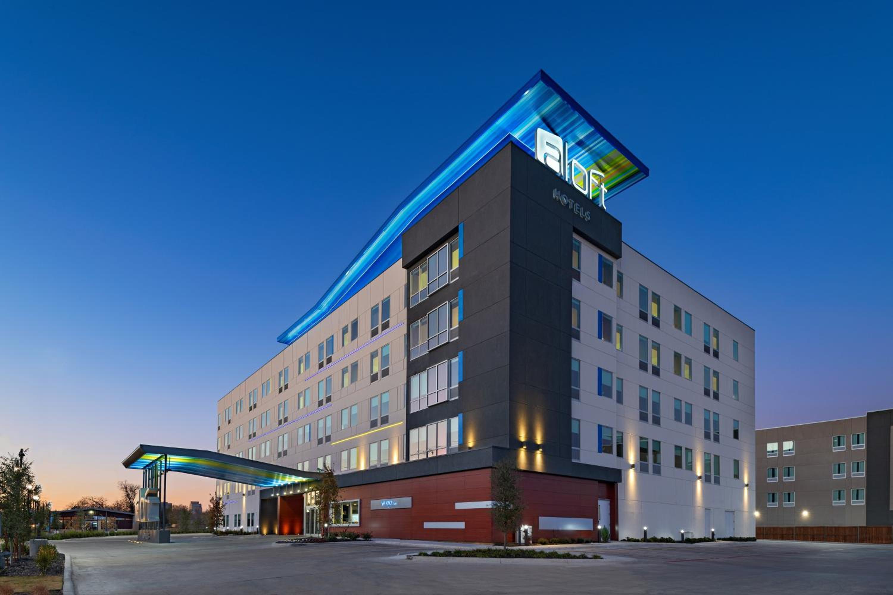 Hotel Aloft Waco Downtown - Image 1