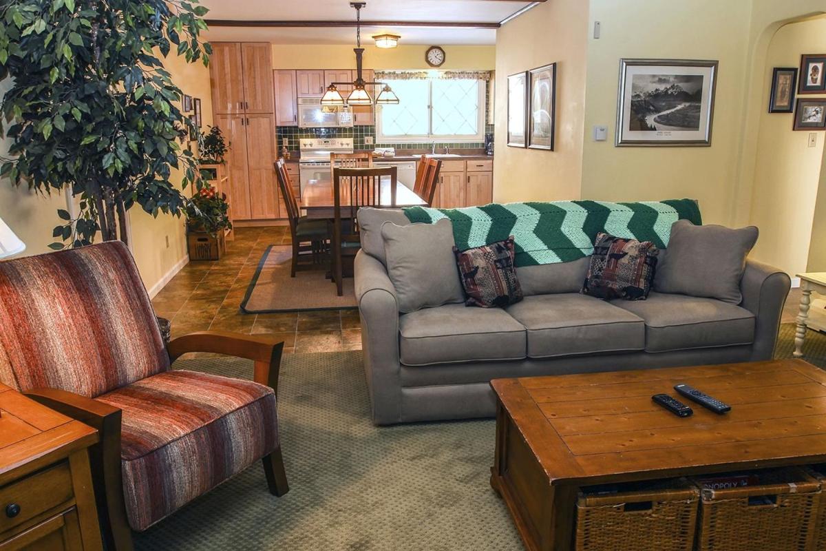 Fawn Valley Inn- 240 condo - Property Image 1