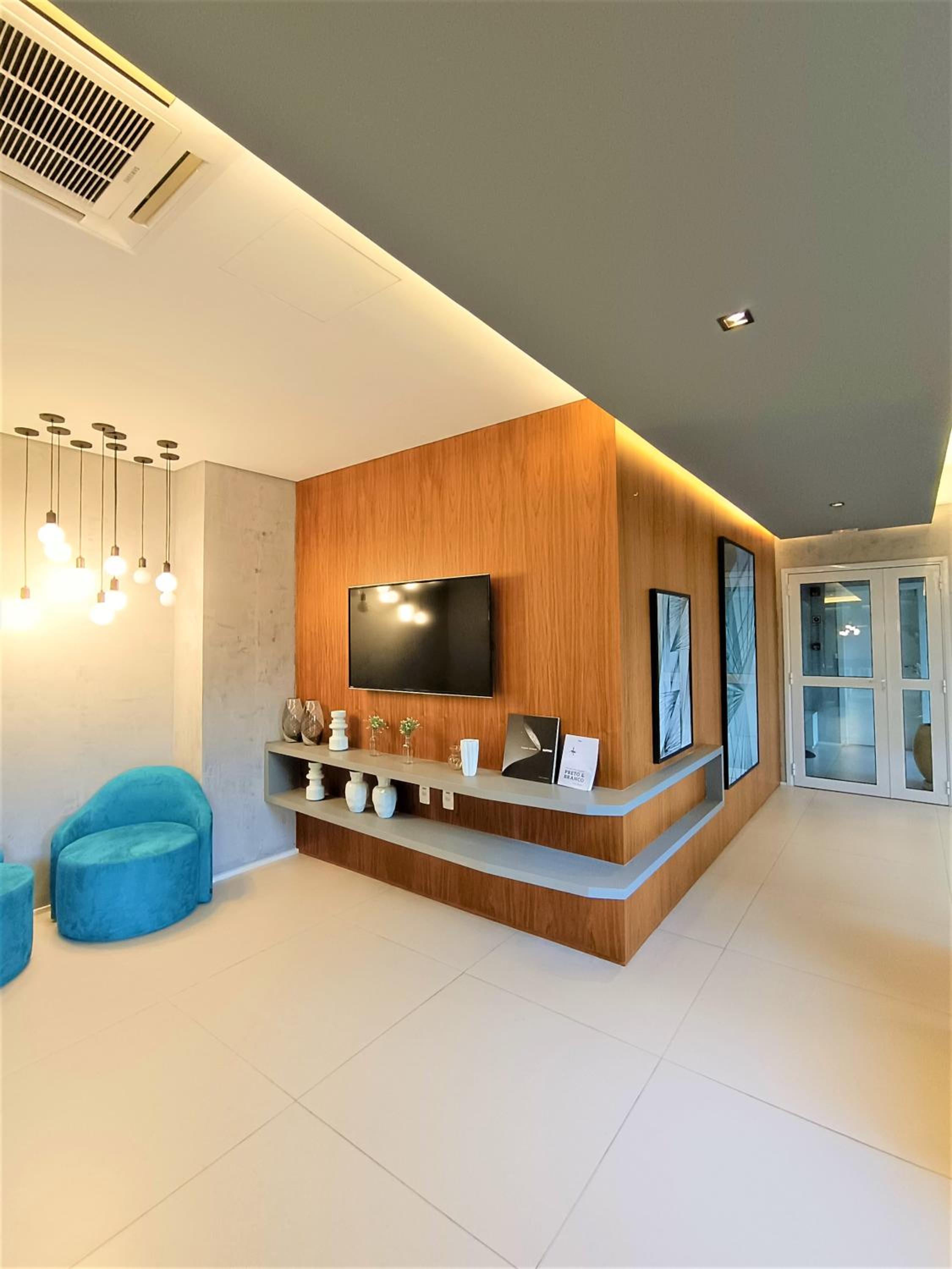 Apartamento 1604 no Bosque com um quarto, sala, cozinha completa, uma vaga de garagem, lazer e portaria 24h