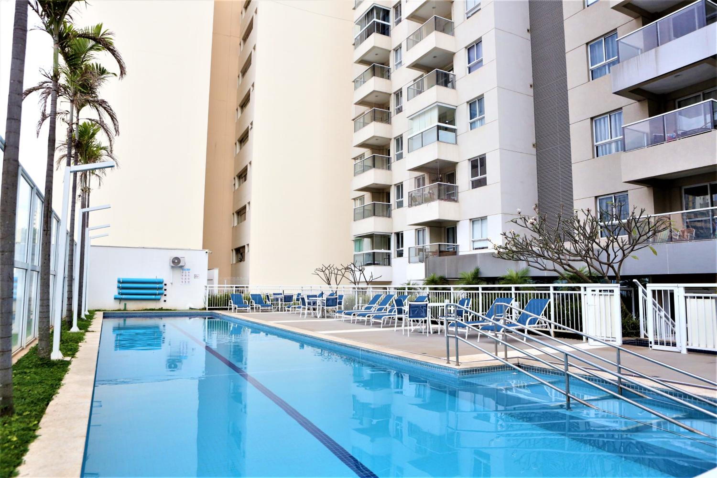 Apartamento 1604 no Bosque com um quarto, sala, cozinha completa, uma vaga de garagem, lazer e portaria 24h