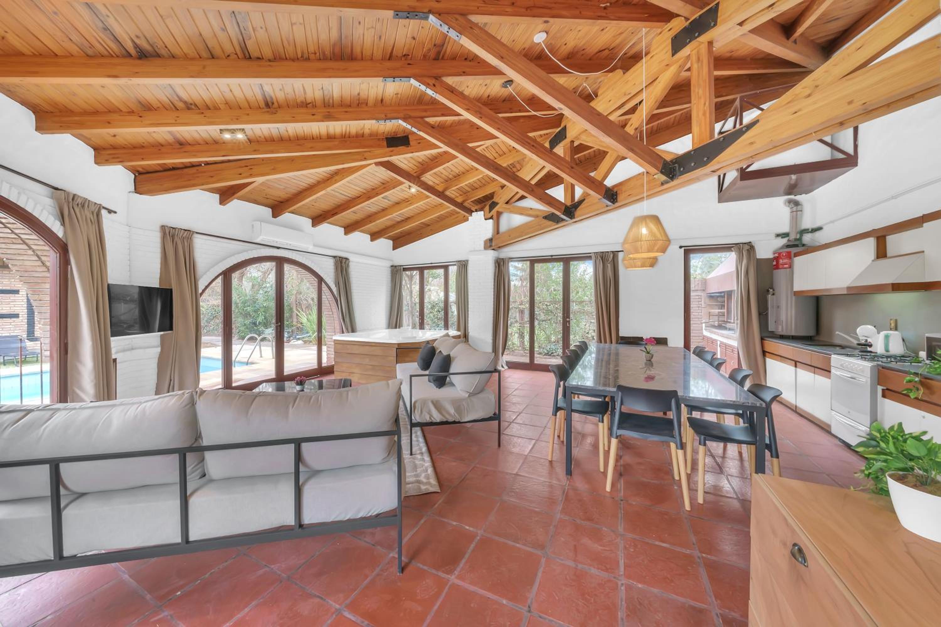 Fliphaus Wine Country - 19 Pax 7 Bd House