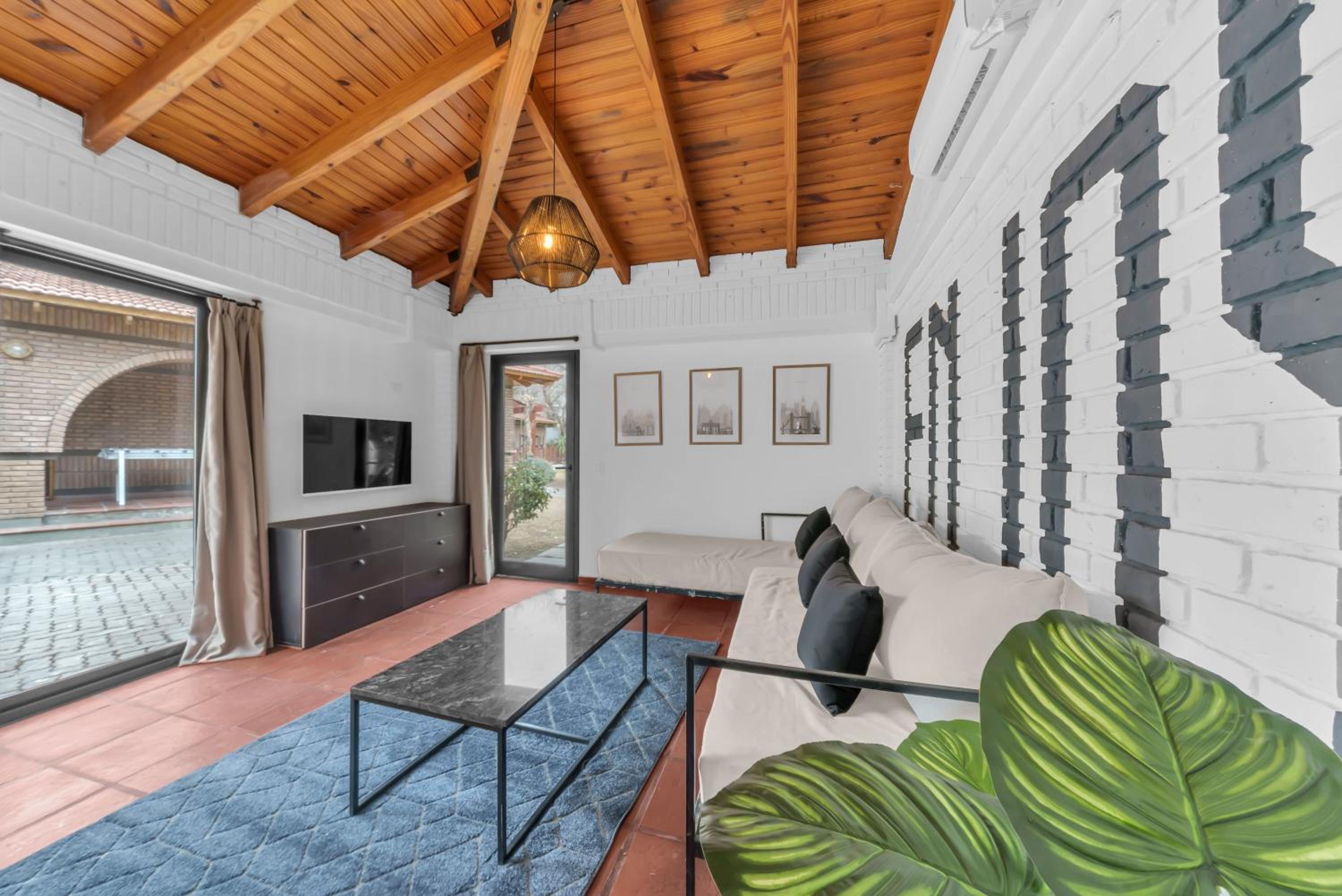 Fliphaus Wine Country - 19 Pax 7 Bd House