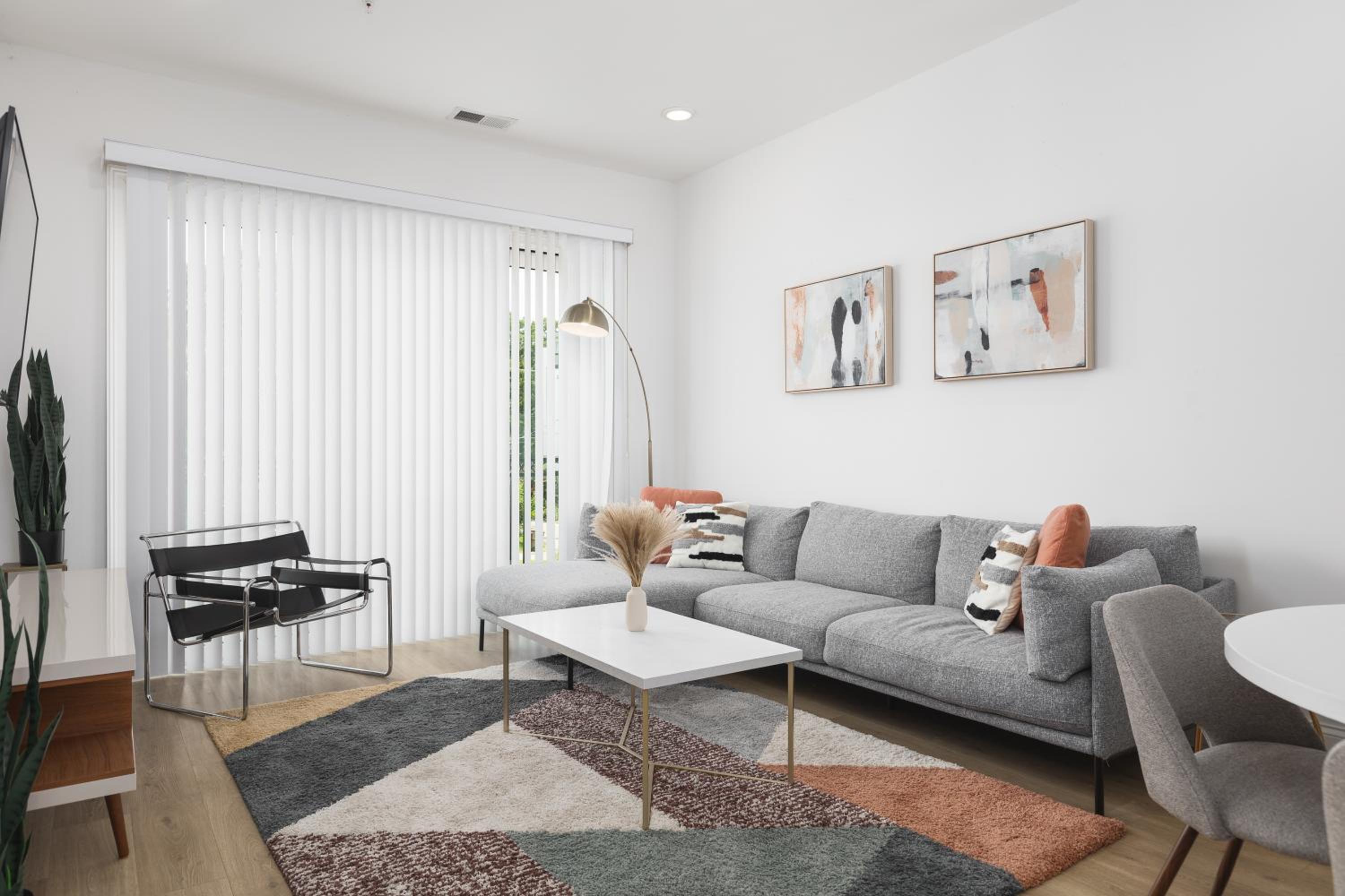 Modern Spacious Condo with Parking by Downtown Broadway view 5