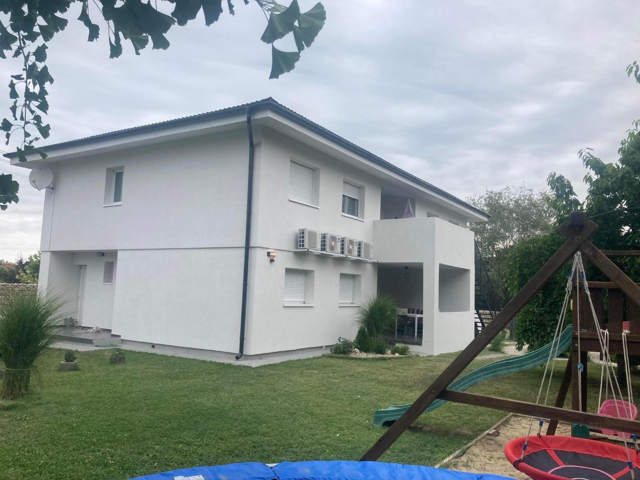 LURKÓ Apartmanok Siófok