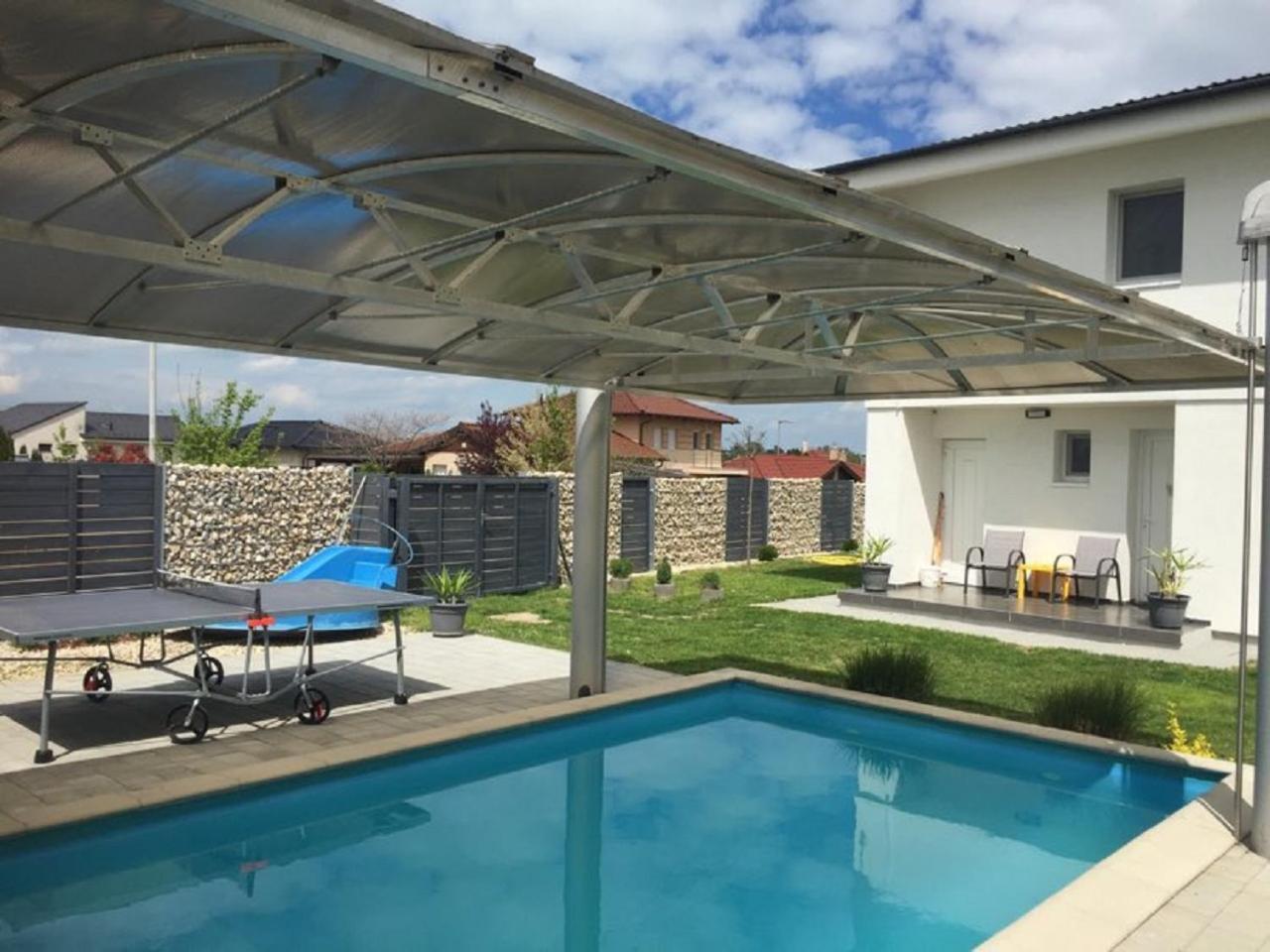 LURKÓ Apartmanok Siófok
