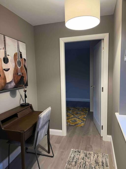 3 bed rooms Vip family house