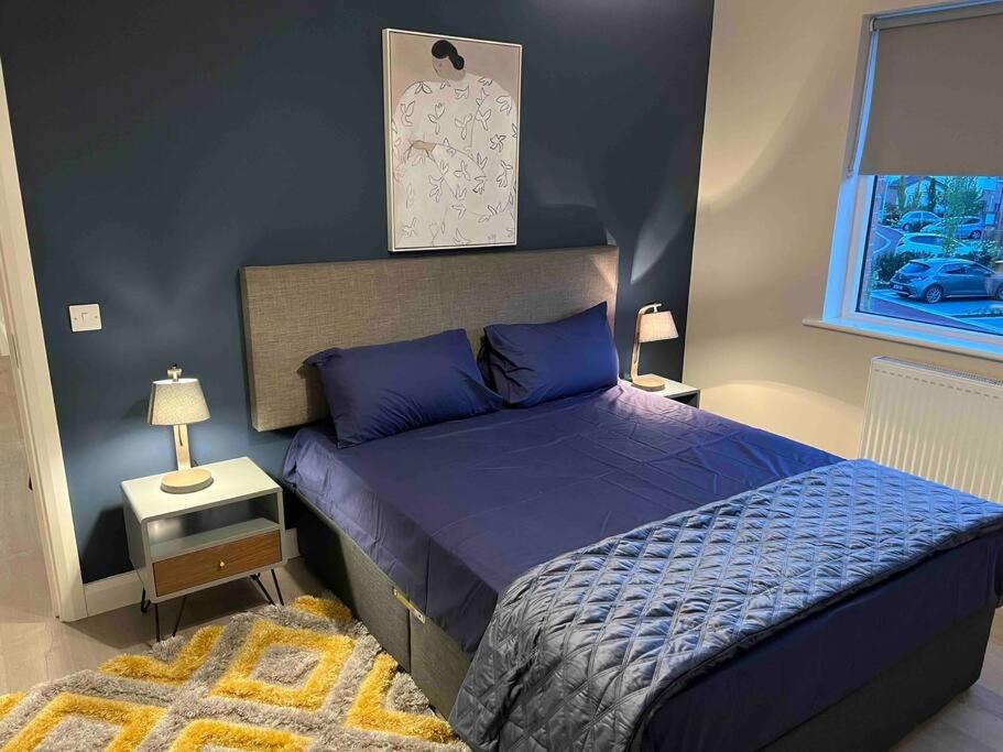 3 bed rooms Vip family house