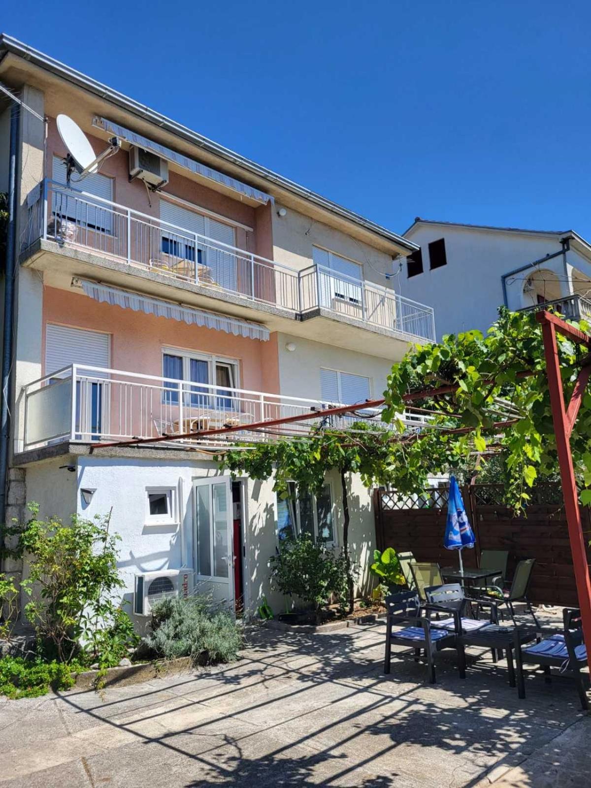 Apartment Felix Novi Vinodolski