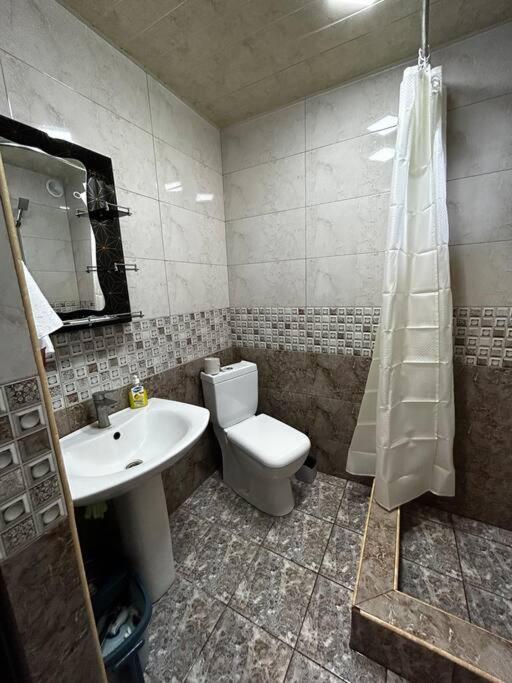 1Cosy apartment near airport EVN