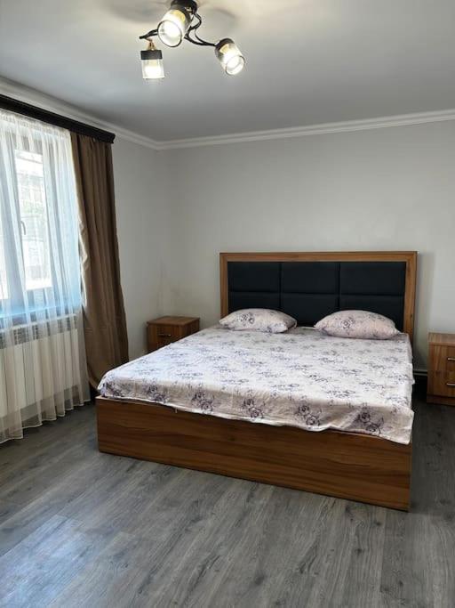 1Cosy apartment near airport EVN