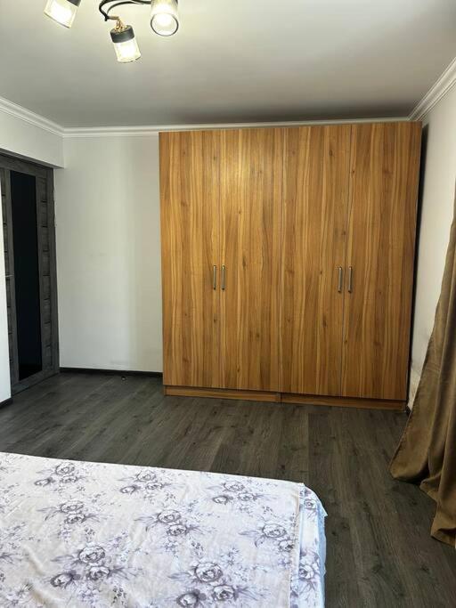 1Cosy apartment near airport EVN