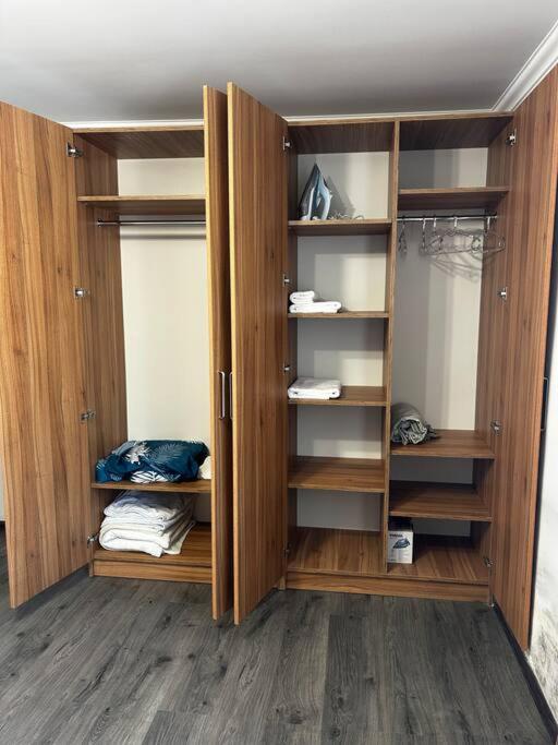 1Cosy apartment near airport EVN