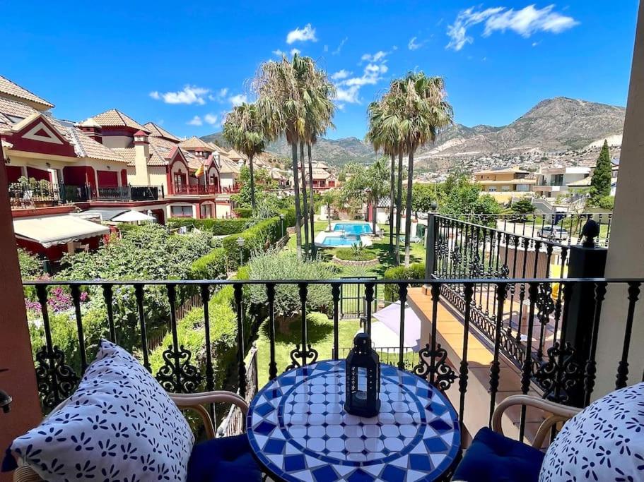 Family Villa in private Urbanisation with large community pool