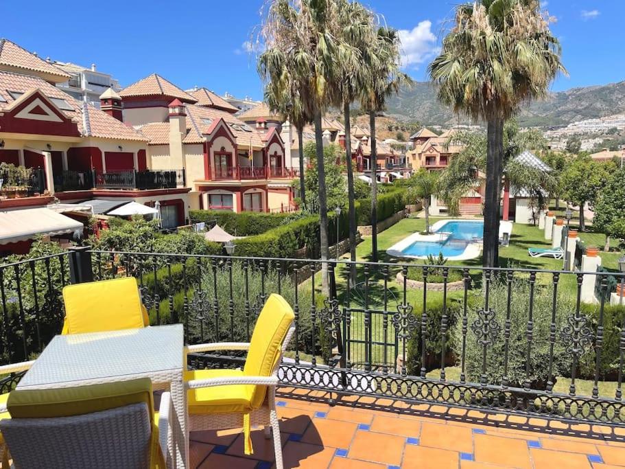 Family Villa in private Urbanisation with large community pool