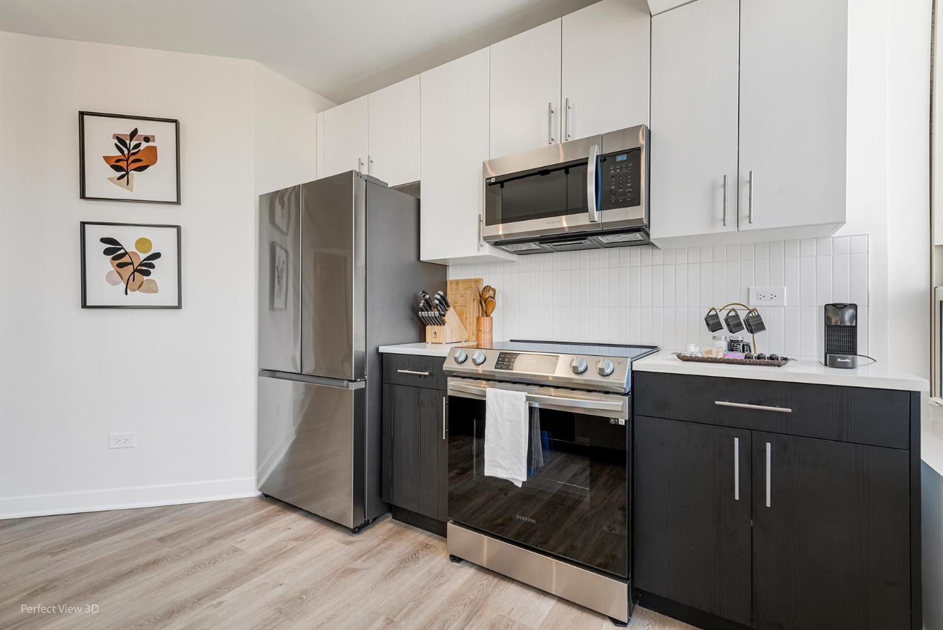The Bernardin Gold Coast Luxury Apartments Near Magnificent Mile
