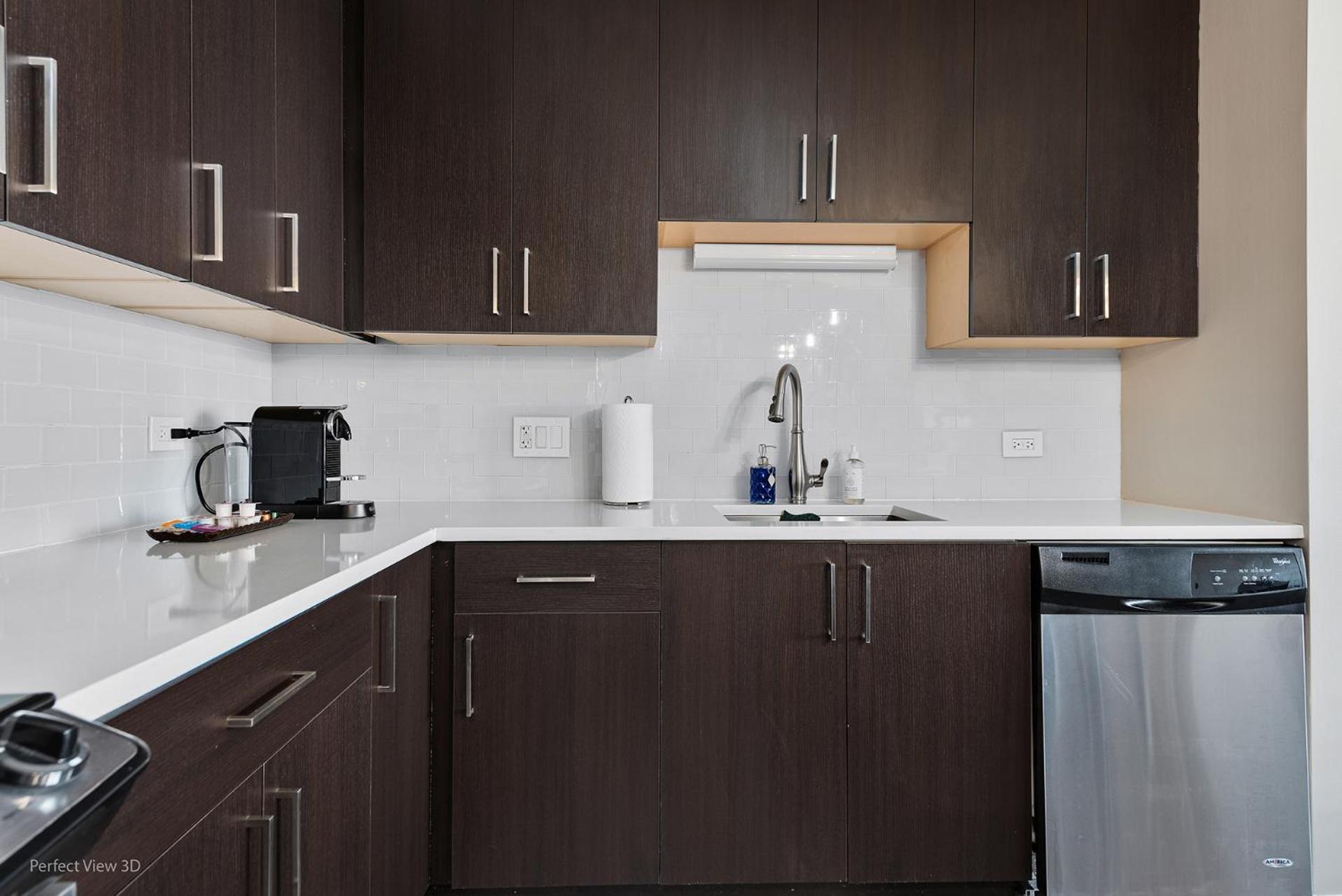The Bernardin Gold Coast Luxury Apartments Near Magnificent Mile