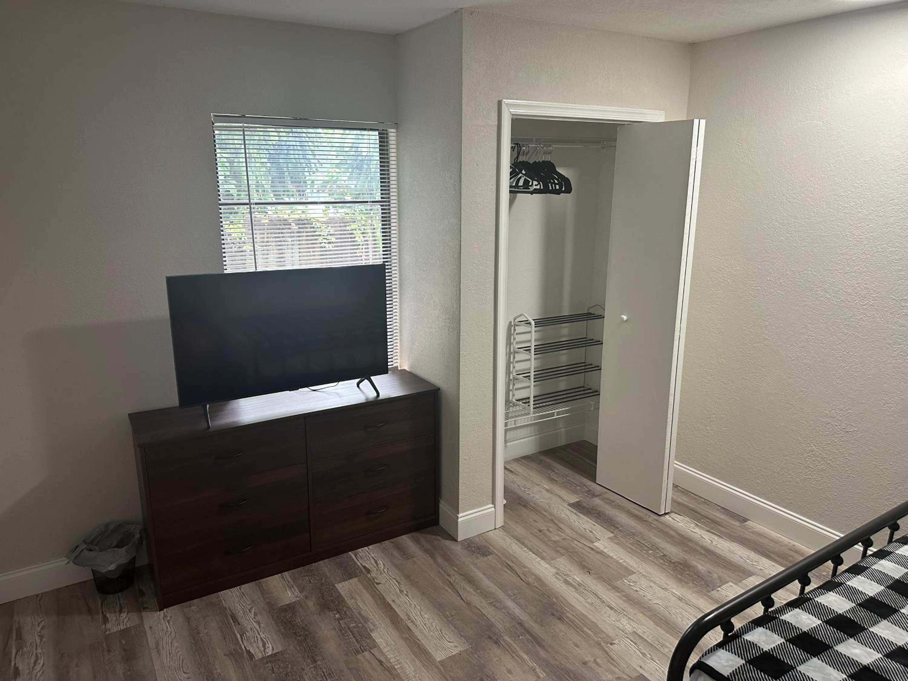 West Palm Beach Vacations - Wonderful 3bdr cottage - Property Image 3
