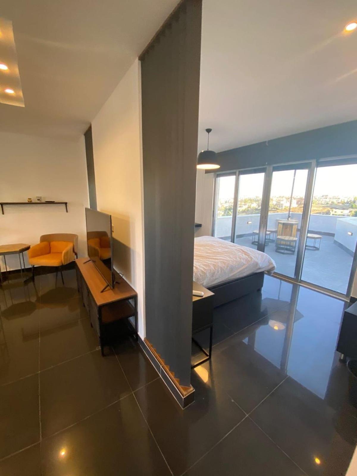 No7 Boutique Apartments view 2