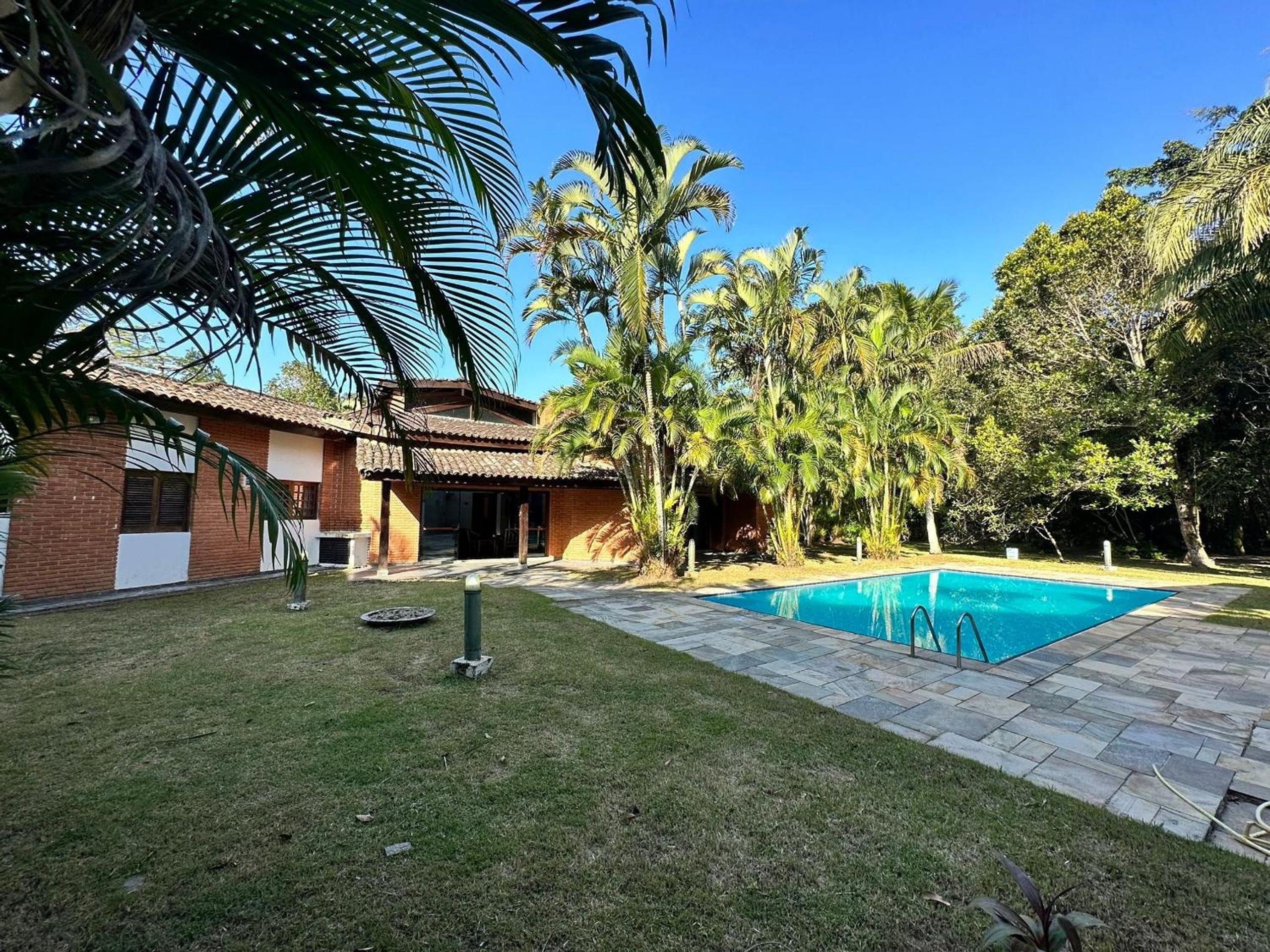 Casa 5 suítes, Piscina e Churrasqueira na Riviera em Bertioga