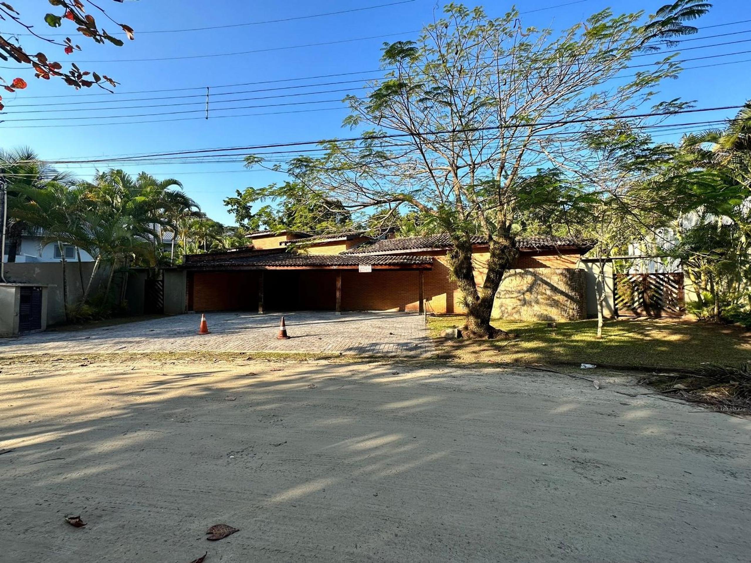 Casa 5 suítes, Piscina e Churrasqueira na Riviera em Bertioga
