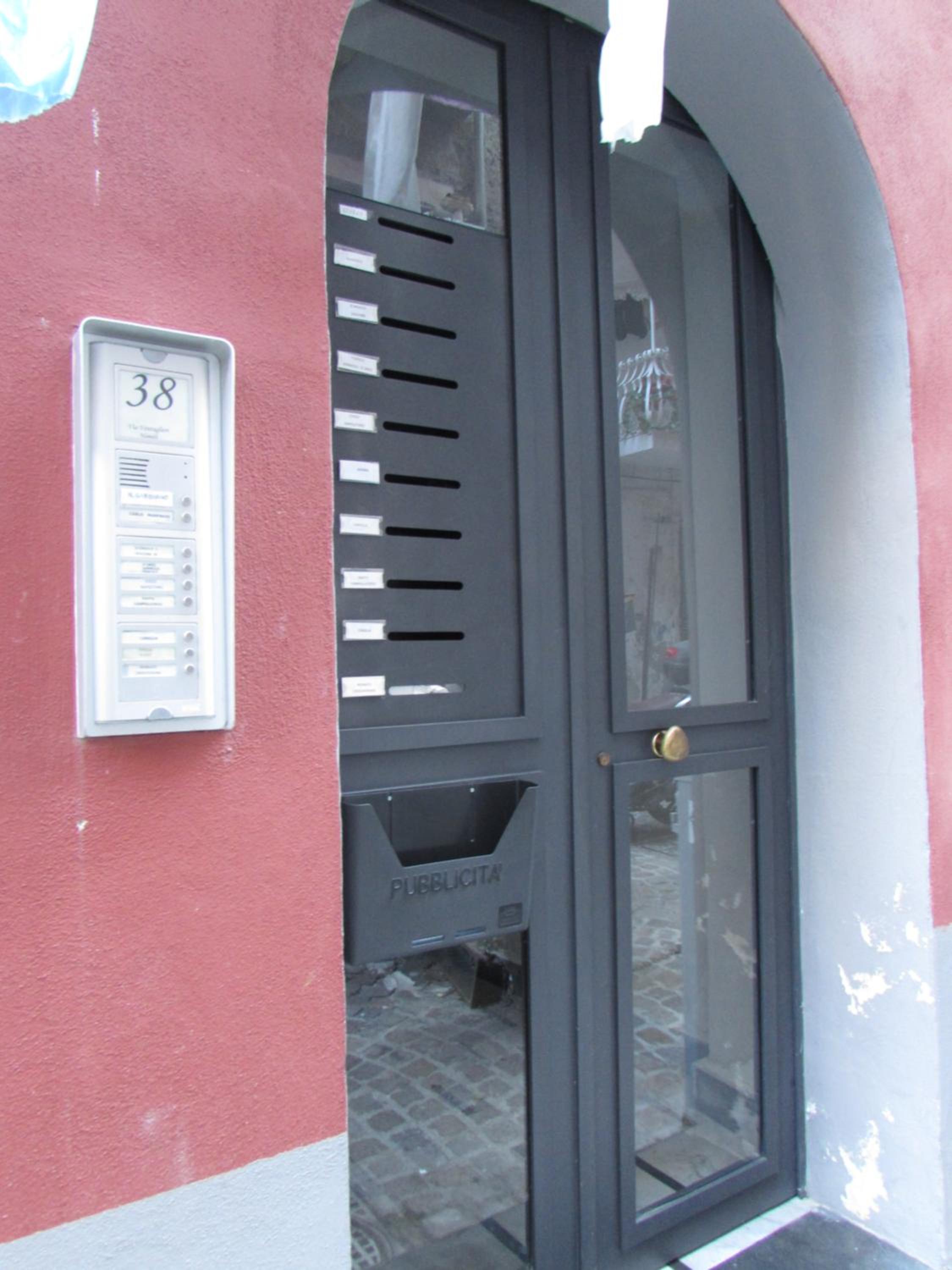 Enzo Home