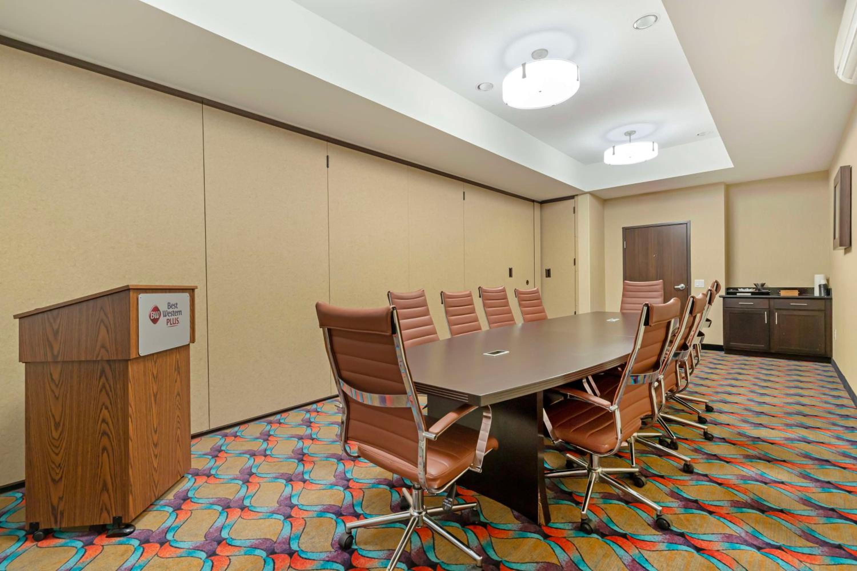 Best Western Plus Pleasanton Hotel