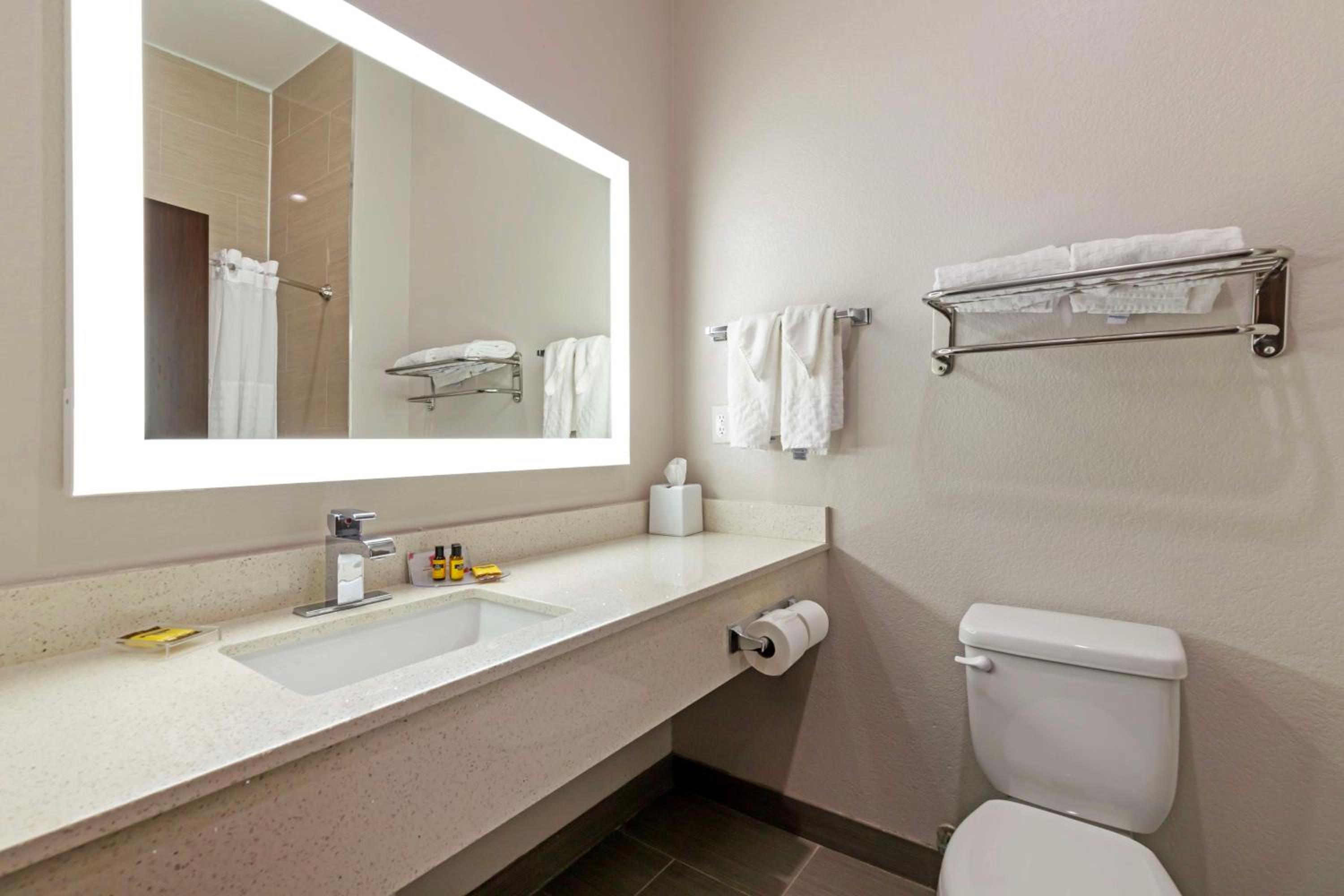 Best Western Plus Pleasanton Hotel