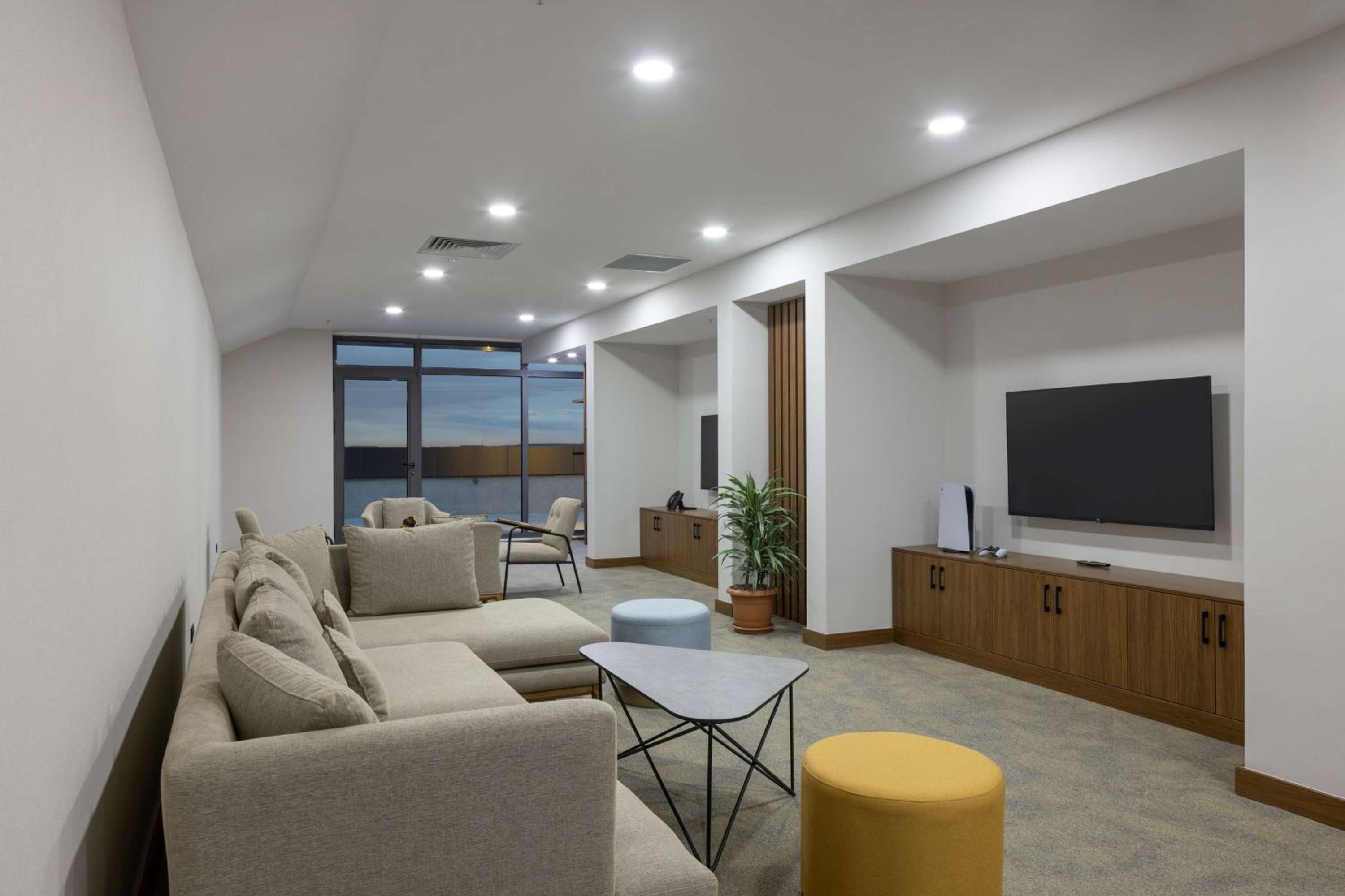 Hampton By Hilton İstanbul Havalimanı, Arnavutköy - Image 11