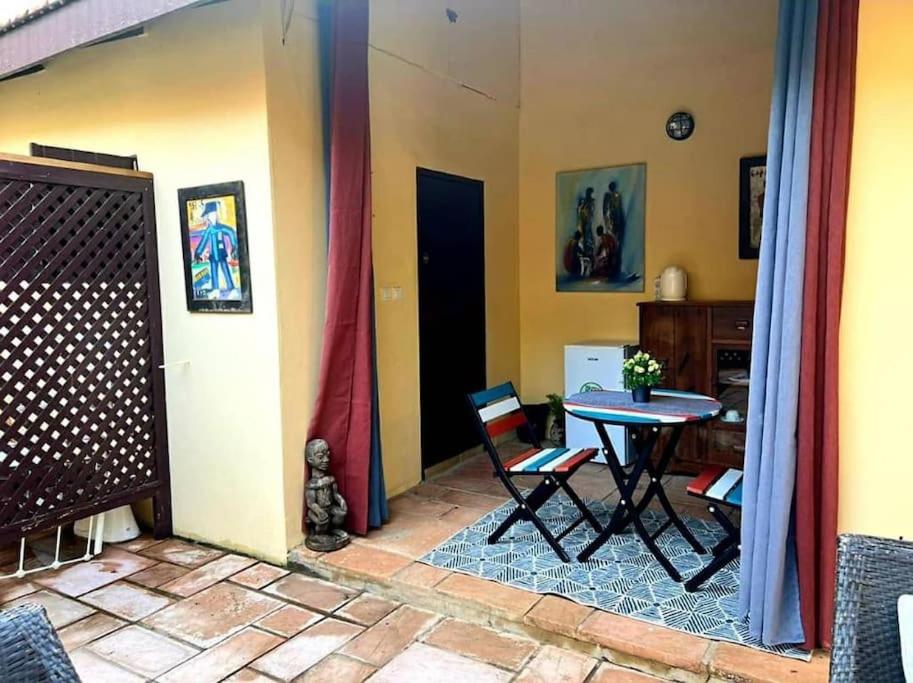 Petit Studio - île de Gorée view 5