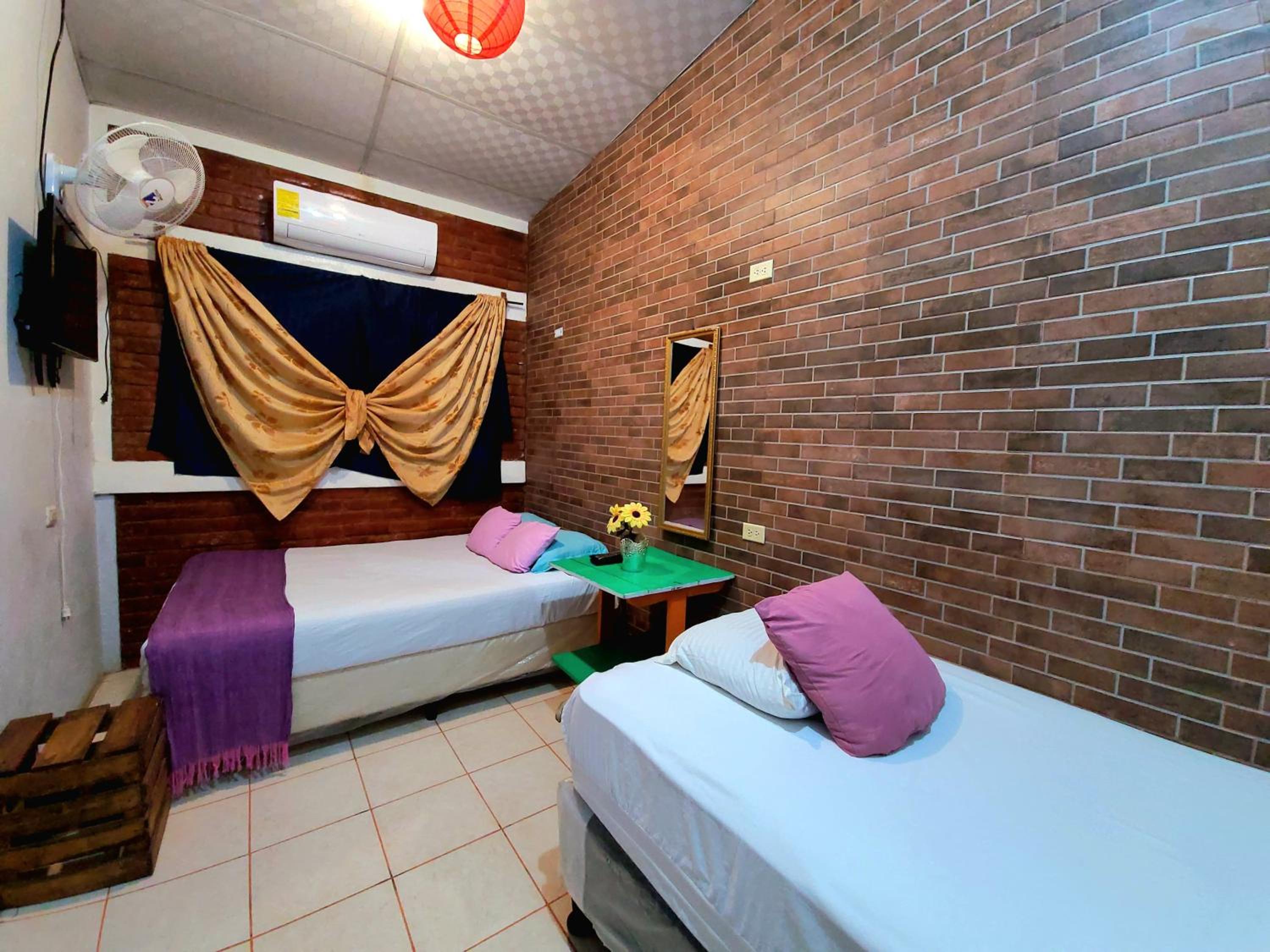 Hostal Leyendas