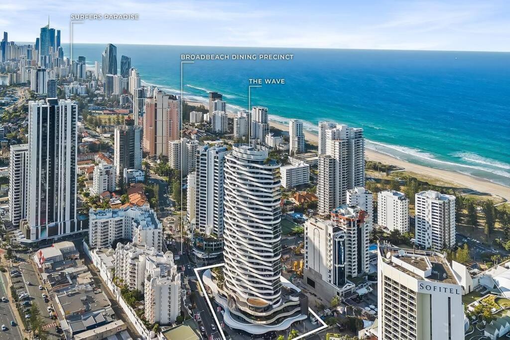 24th floor Luxury, The Wave Broadbeach