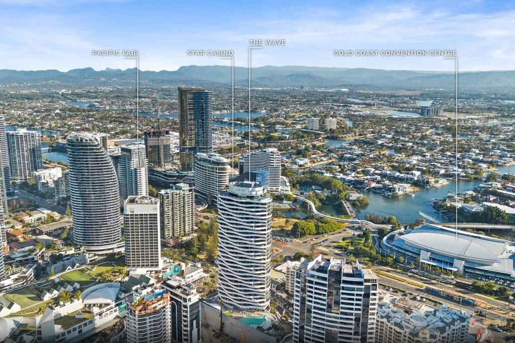 24th floor Luxury, The Wave Broadbeach