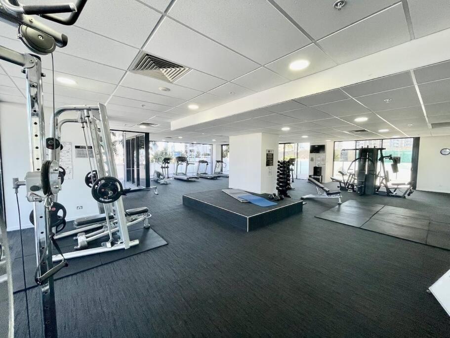24th floor Luxury, The Wave Broadbeach