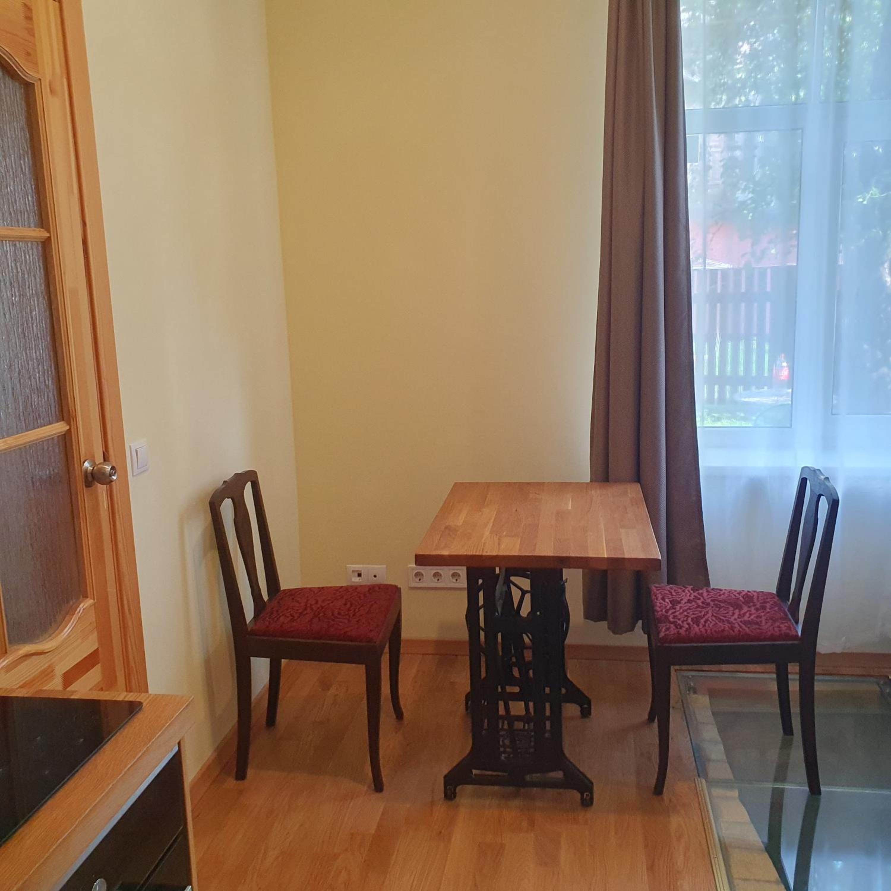 HOT ERNESTINES 7-2 RIGA Enjoy the feel of home and history! view 3
