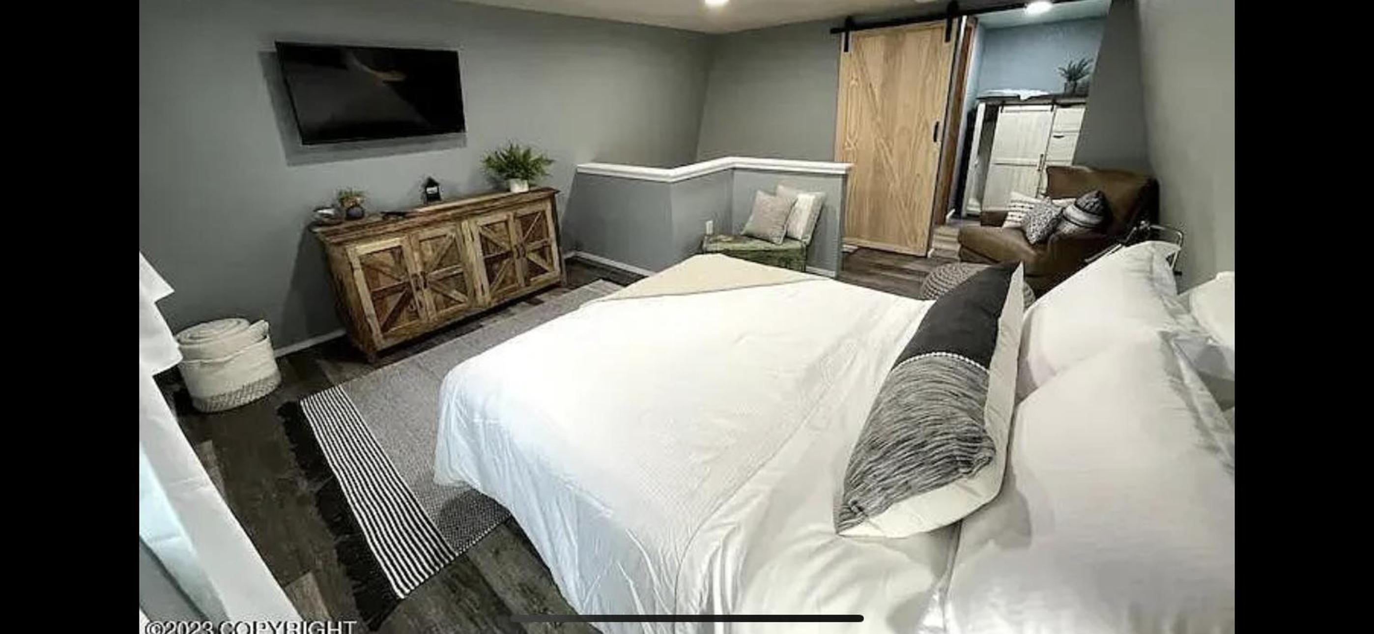 Palmers Cozy Cottage mountainside getaway