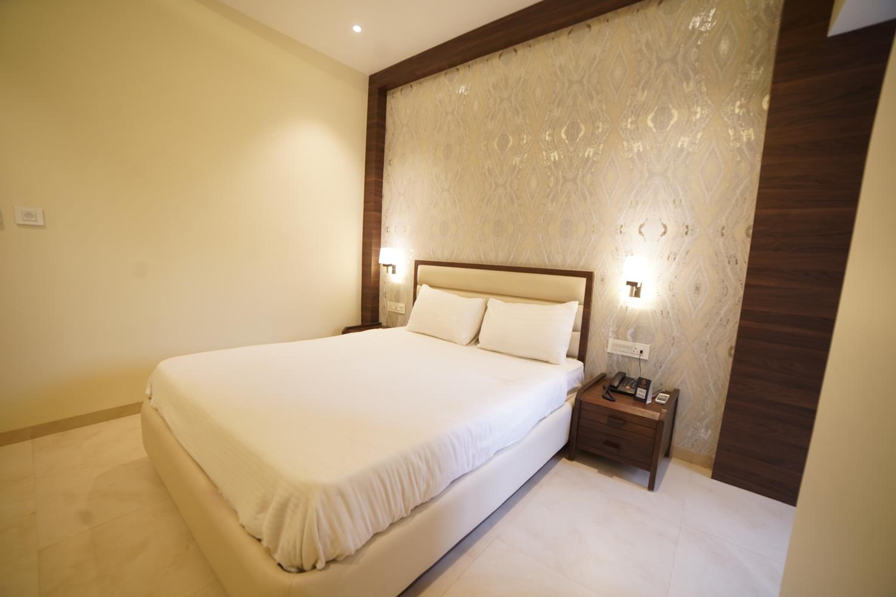 Aceotel Select Mayur