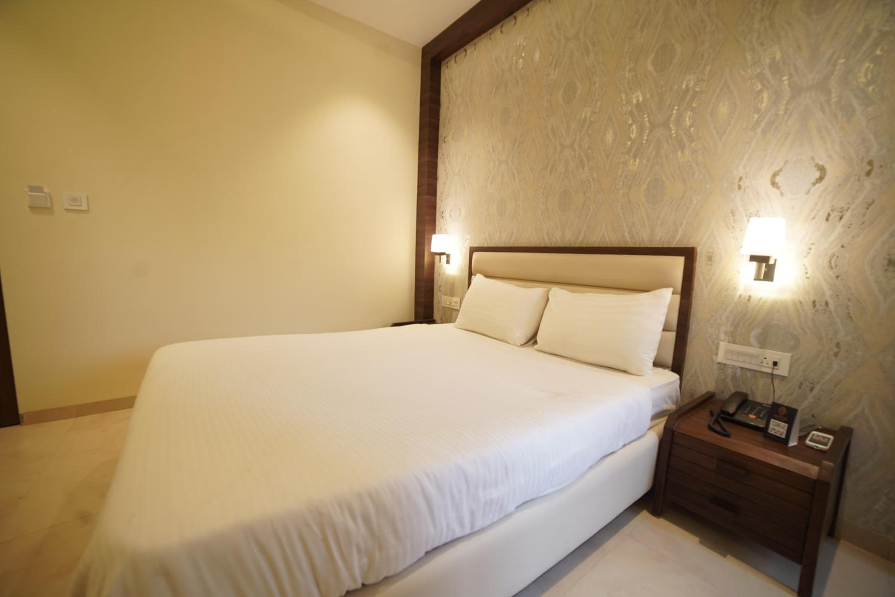 Aceotel Select Mayur