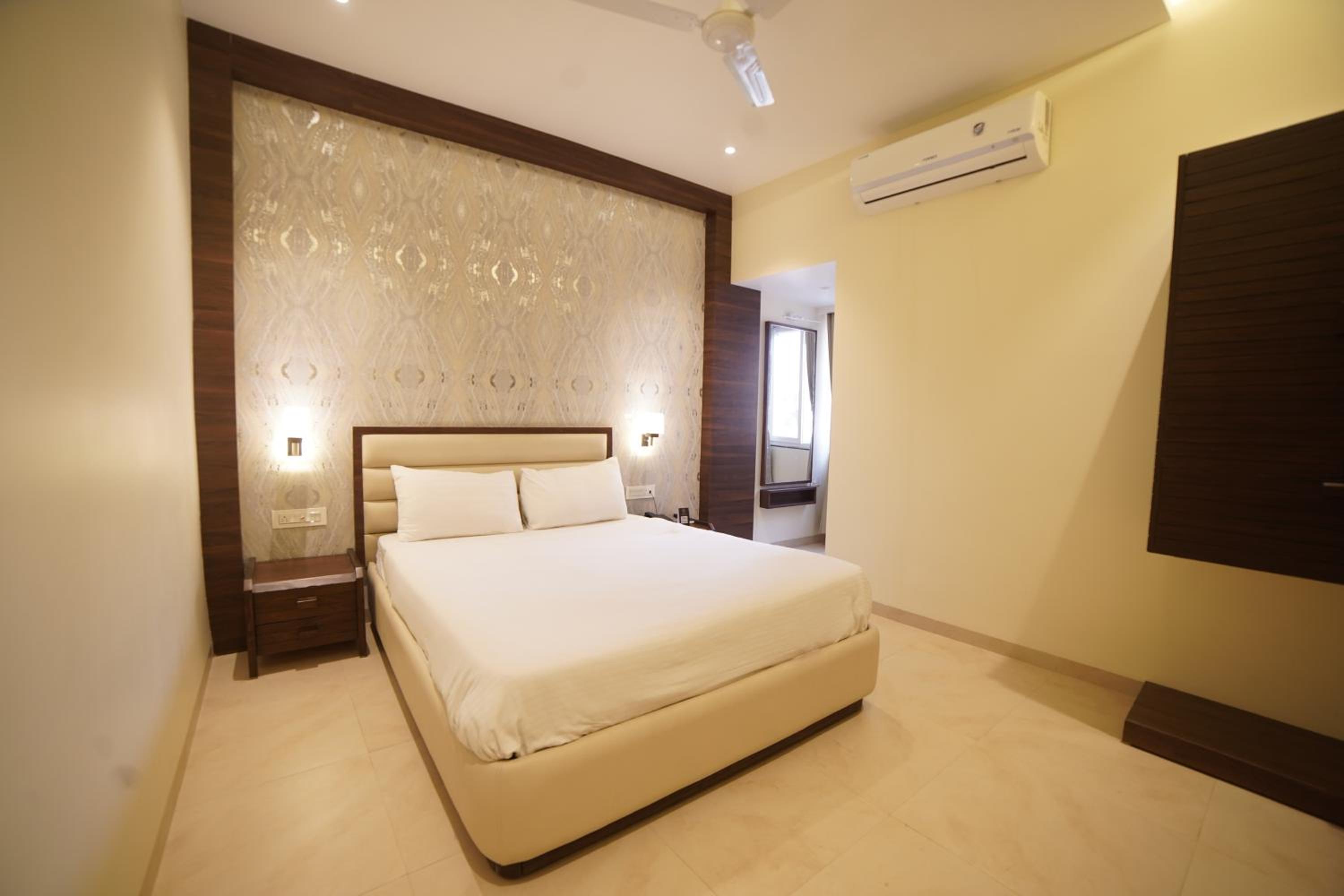 Aceotel Select Mayur